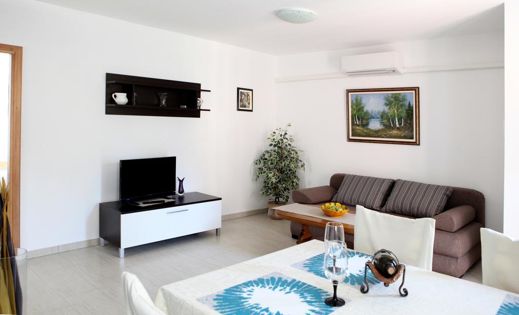 Apartments Marina-Mare Пореч Экстерьер фото